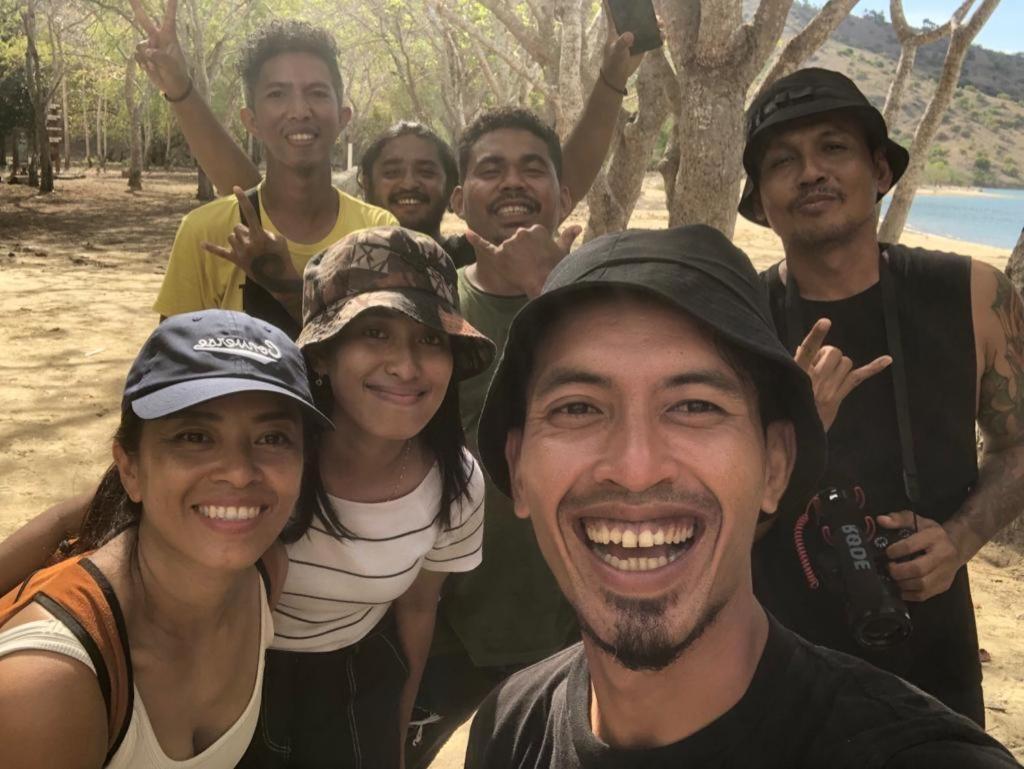 Komodoku One Love Homestay And Tour Labuan Bajo Exteriér fotografie