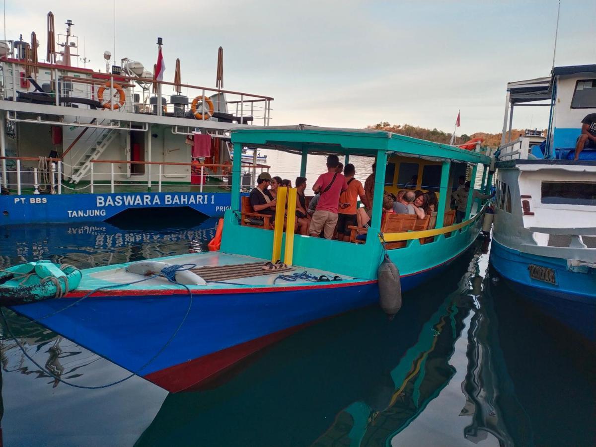 Komodoku One Love Homestay And Tour Labuan Bajo Exteriér fotografie