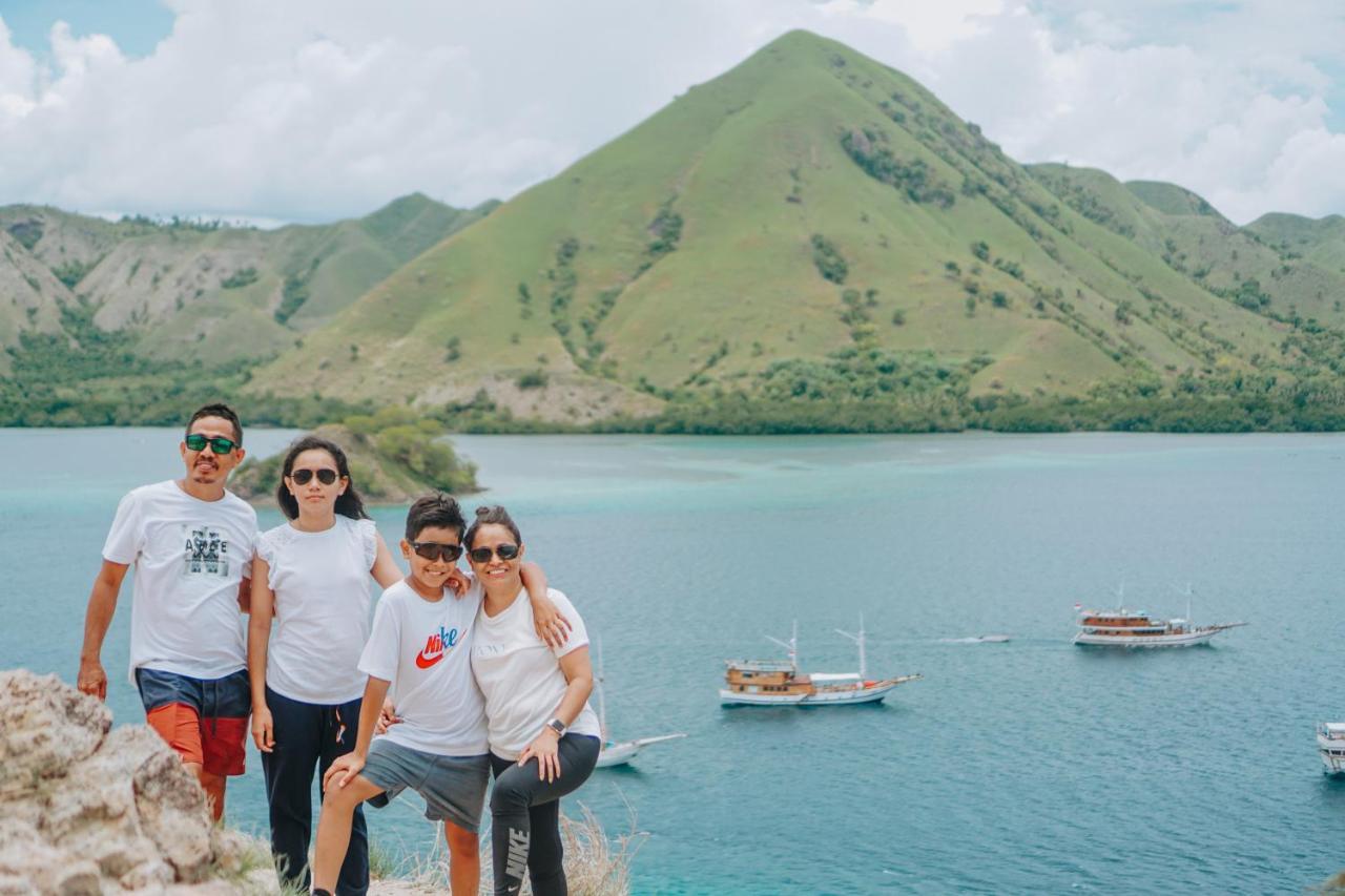 Komodoku One Love Homestay And Tour Labuan Bajo Exteriér fotografie